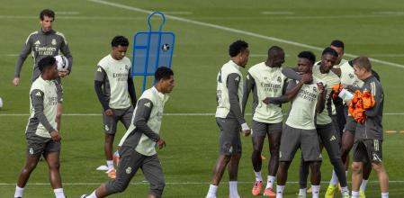 世体：皇马今天在雨中训练，阿拉巴、卡瓦哈尔和吕迪格依然缺席