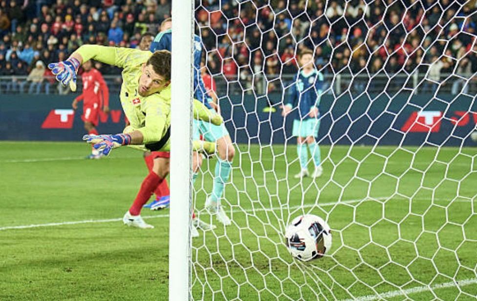 科贝尔：维尔茨的第一个进球实在是世界级；丢四个球太多了