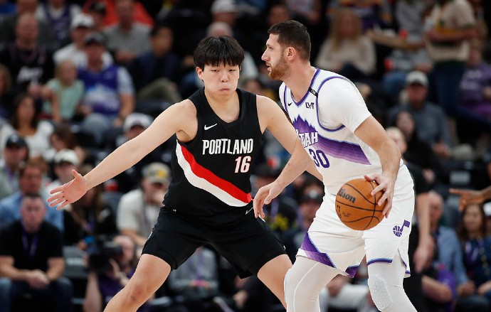 北青：开拓者内线竞争会更加激烈，本场比赛再次给杨瀚森敲响警钟