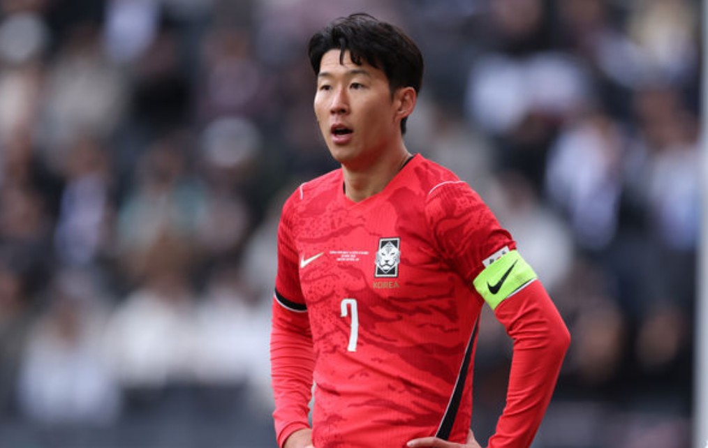 有些苦涩，韩国队史第1000场国际A级赛以0-4惨败科特迪瓦