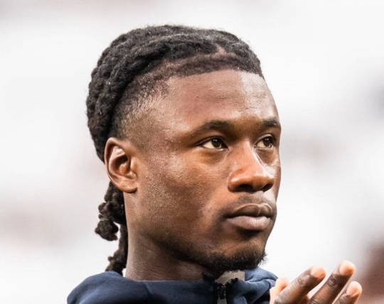 阿斯：阿隆索视卡马文加为球队关键部分，教练组对球员很满意