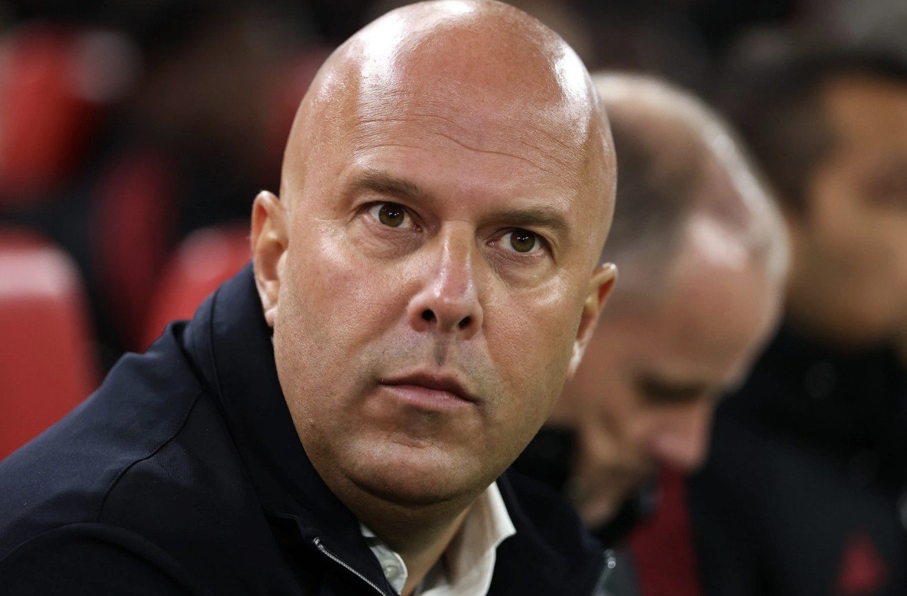 电讯报致斯洛特：当你花了4.46亿镑时，不要抱怨阵容不够强大