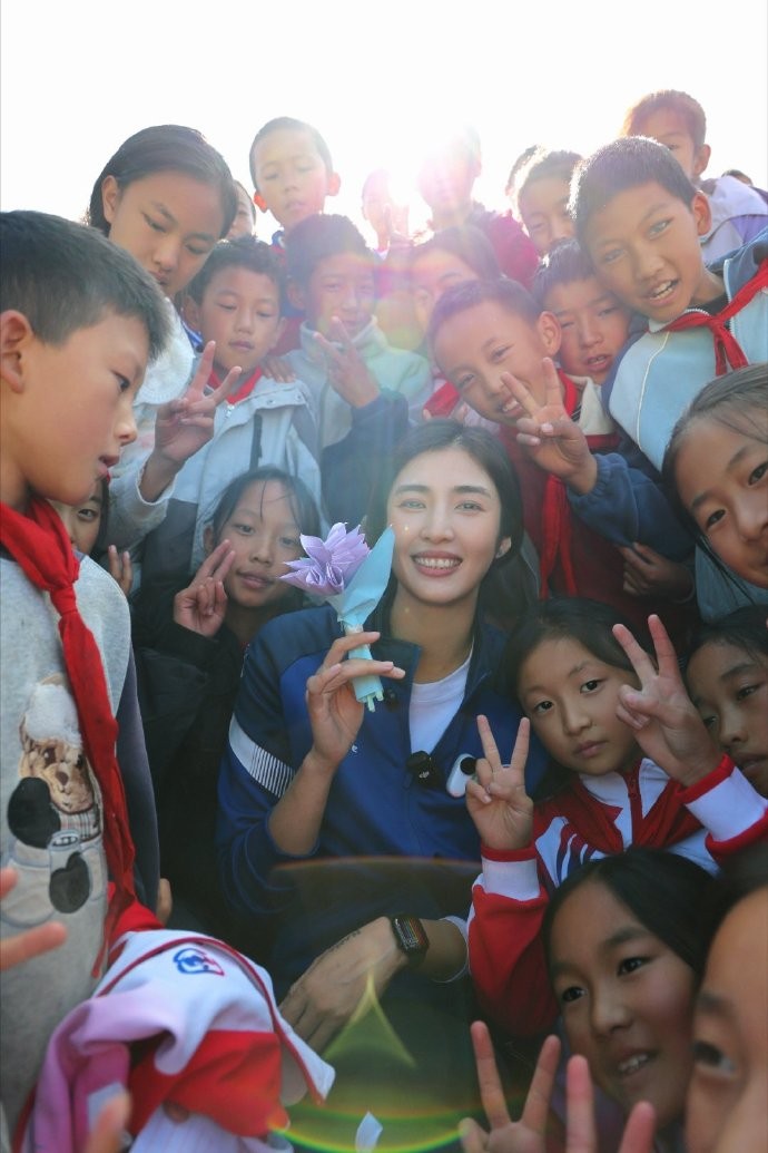 落地云南维西，赵丽娜星球计划第14座公益球场投入使用