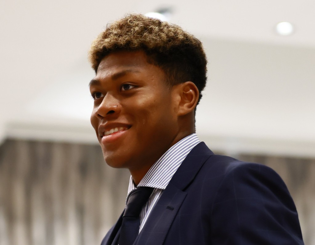 铃木彩艳谈神扑麦克托米奈：这完全是出于本能的扑救