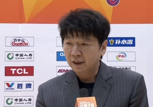 邱彪：失误过多我很不满意，年轻人的表现让我们增强了信心