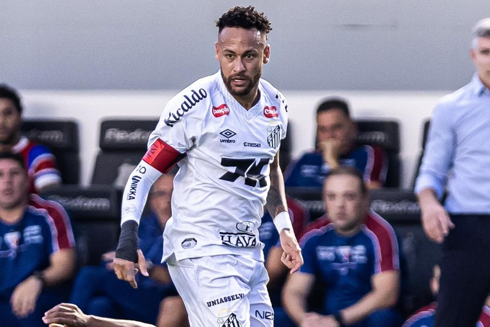 时隔45天重返赛场，内马尔替补出战20分钟助桑托斯收获一分