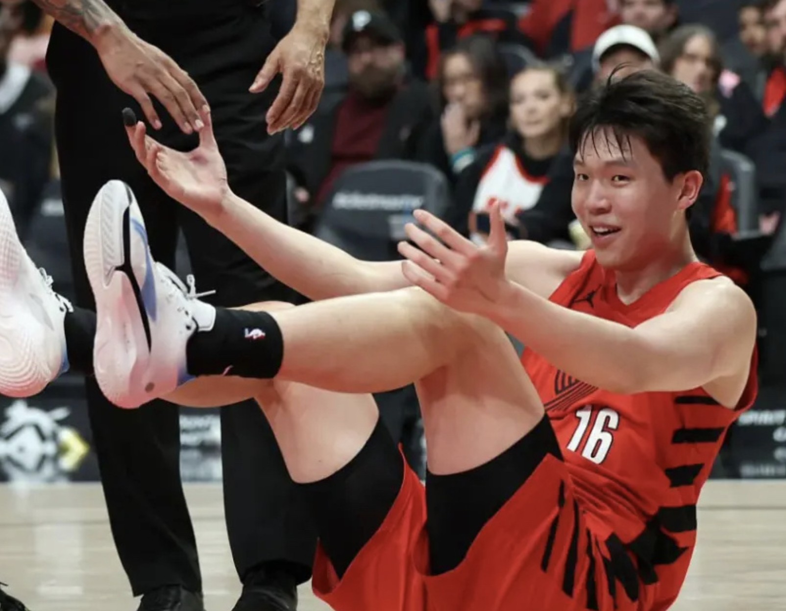 NBA官方：联盟已撤销昨日杨瀚森和朱利安-里斯的技术犯规