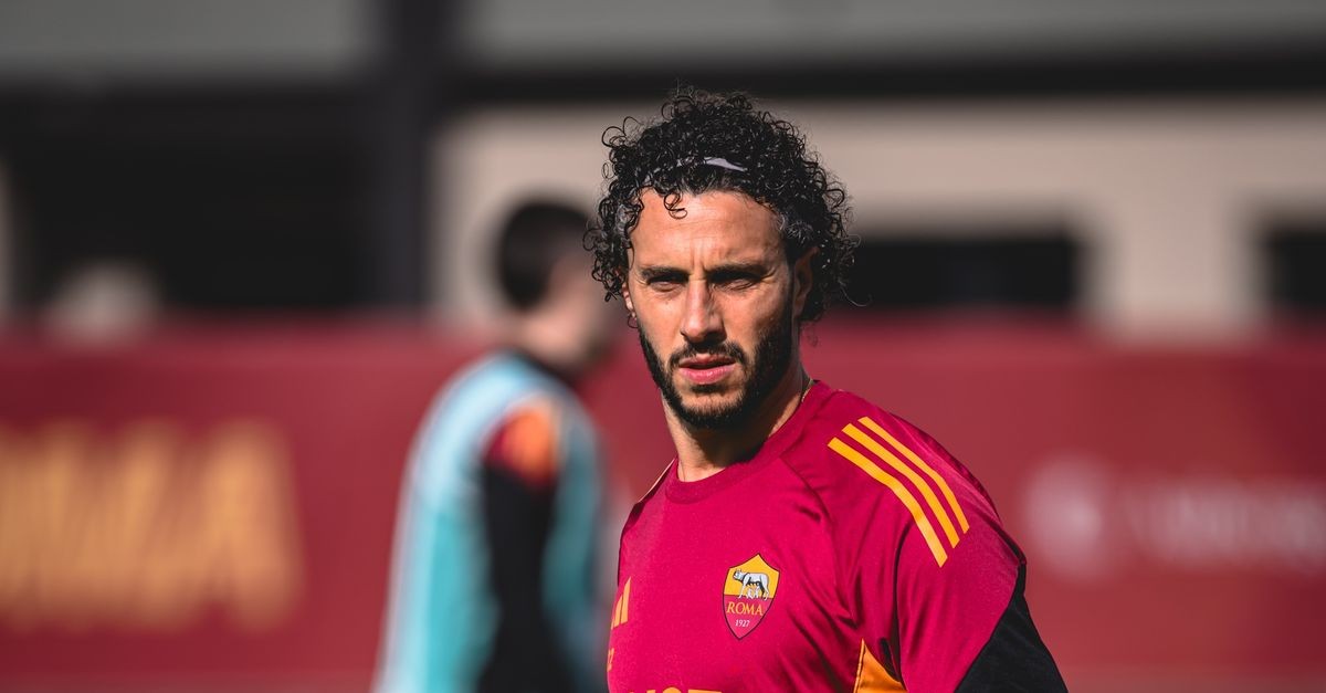 记者：罗马准备激活埃尔莫索续约条款，将合同期延长至2027年