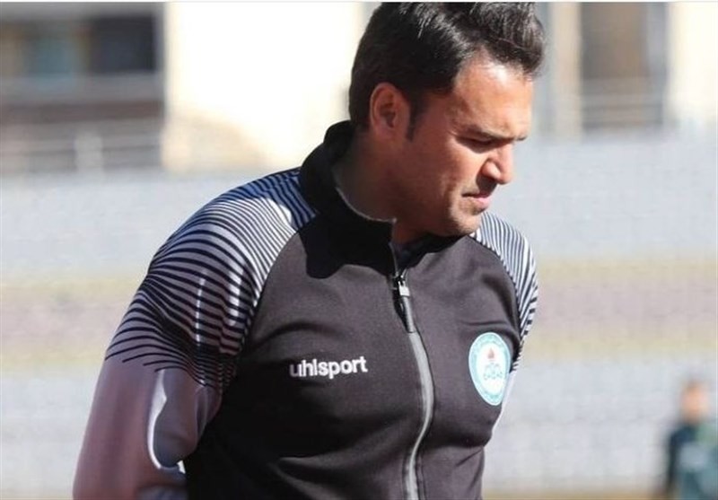 伊朗球队主帅表态参军：国家面前，足球已经没那么重要了