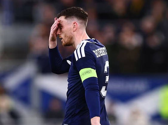 苏格兰队被部分球迷嘘，罗伯逊：不知道他们是不是纯想发嘘声