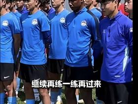 这个黑黑的同学是谁