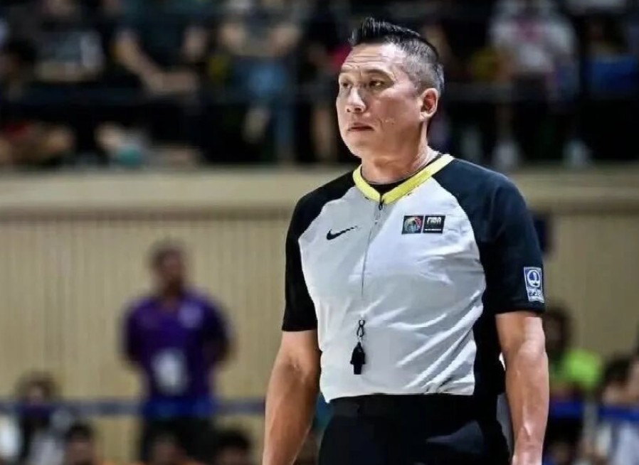 官方：中国篮协邀请8名外籍裁判吹罚WCBA半决赛和NBL总决赛