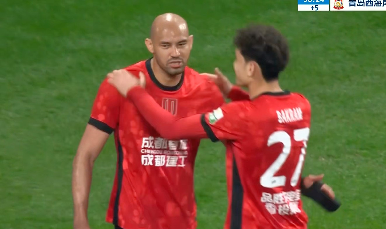 生日夜连进3球，费利佩时隔两年再次在中超上演帽子戏法