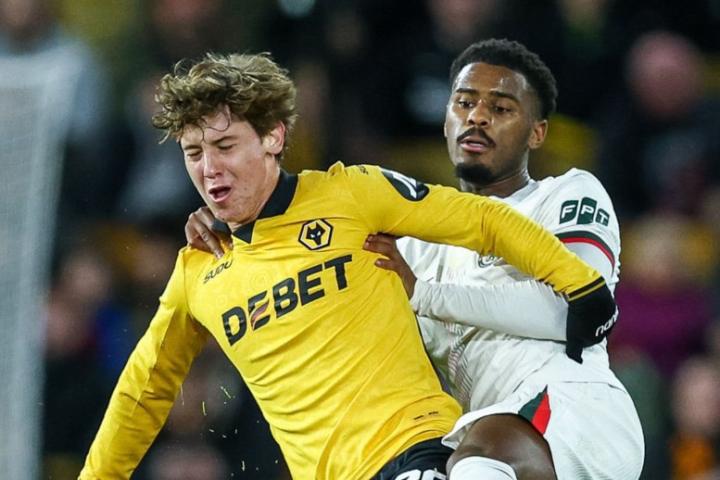 马卡：费尔-洛佩斯强烈要求回归塞尔塔，球队正与狼队交涉