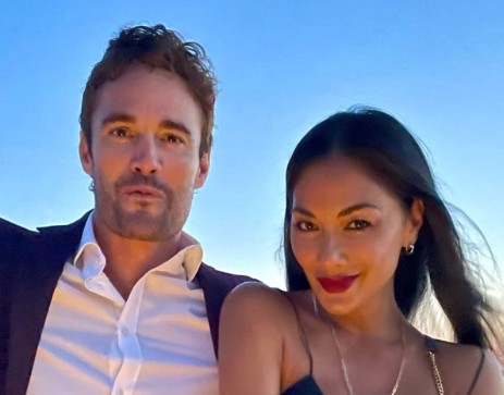 汉密尔顿前女友妮可为现男友庆生：感谢上帝在我生命中赐予你