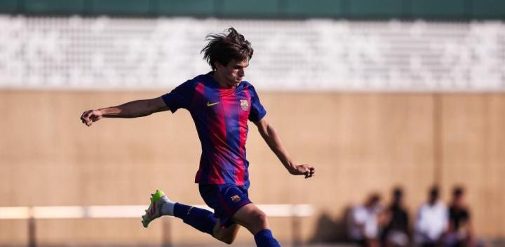 世体：科莫已报价巴萨后卫昆卡，报价包含25%的二转分成条款