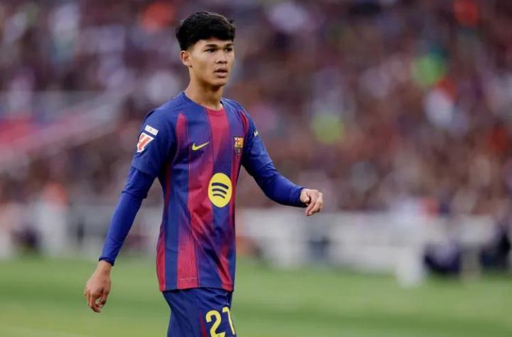 RMC：巴黎在谨慎推进引入德罗，力求维护与巴萨的关系