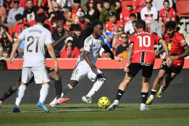 马卡：巴黎无意引进卡马文加，若离开皇马他最可能转投英超