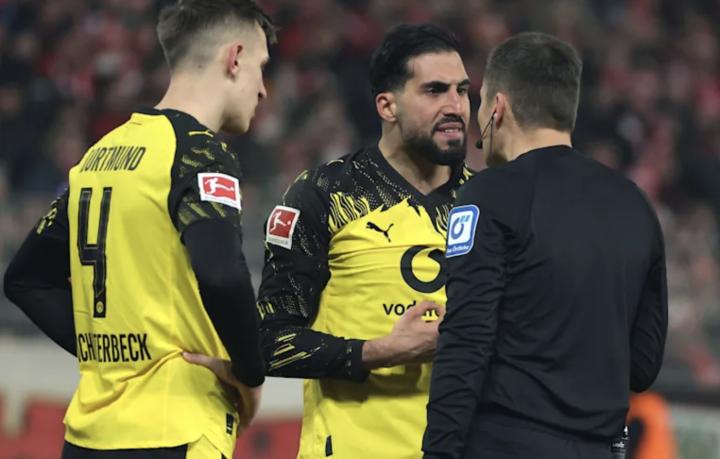 科瓦奇：换下詹？他身背黄牌，我不允许少打一人的情况出现