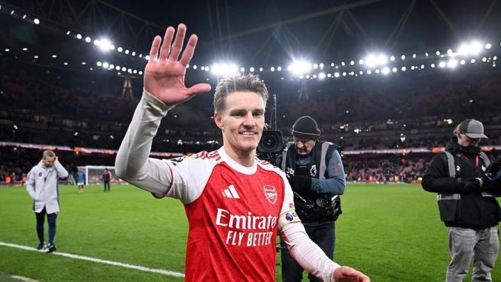 厄德高：我喜欢和队友在大巴上玩飞行棋，也有人喜欢玩优诺牌