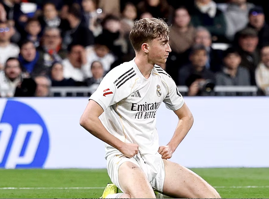 阿斯：皇马坚信签下赫伊森是正确决定，认为他仍需时间去成长