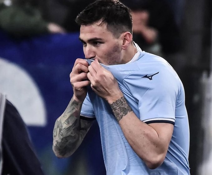 罗马诺：在拉齐奥发布留队声明后，罗马尼奥利仍坚持转会萨德