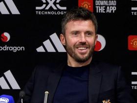 曼联临时主帅卡里克接受媒体采访