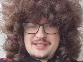 曼联豪取三连胜，蓄发哥表示或许要考虑剪发