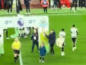 纽卡球童遗落安菲尔德球场事件