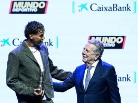 亚马尔在《世界体育报》庆祝盛典中分享成功之路