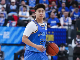 官方：赵睿因在社媒发表严重不当言论，停赛3场并罚款5万