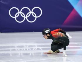 只差0.028秒，孙龙获得短道速滑男子1000米银牌