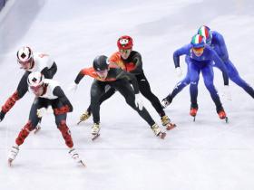 短道速滑男子5000米接力半决赛：中国队小组第三，无缘A组决赛