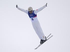 第四金！王心迪夺得自由式滑雪男子空中技巧冠军