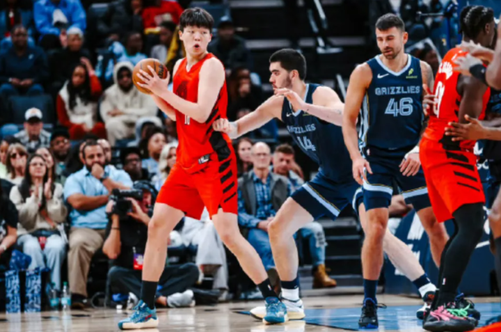 杨瀚森NBA生涯首次首发获美联社关注 斯普利特：宝贵一课