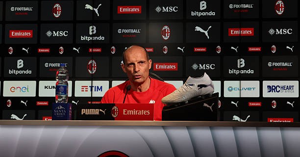 阿莱格里：加图索呼吁放过巴斯托尼？我只能说球迷要帮助我们