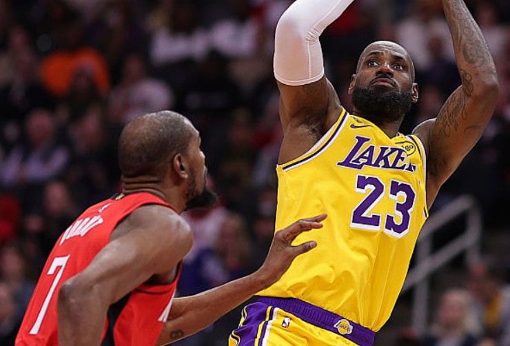 末节断电+失误葬送比赛，火箭全场22次失误&杜兰特一人7次