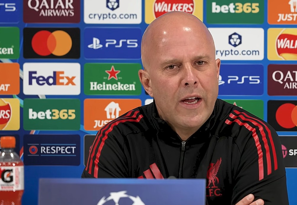 卡拉格说利物浦单打独斗？斯洛特：他这次说的我不同意